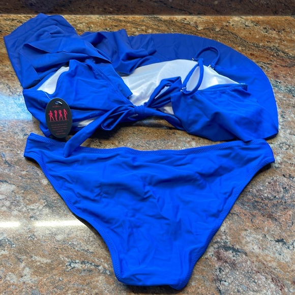 One Shoulder Ruffle Bikini Set - Picture 2 of 7